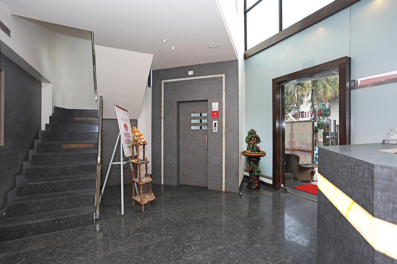 Oyo 10672 Hotel Riviera Nashik Ngoại thất bức ảnh