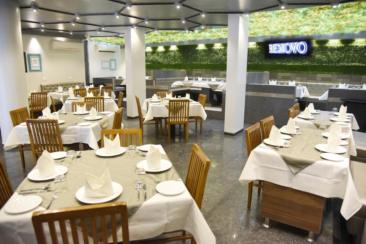 Oyo 10672 Hotel Riviera Nashik Ngoại thất bức ảnh