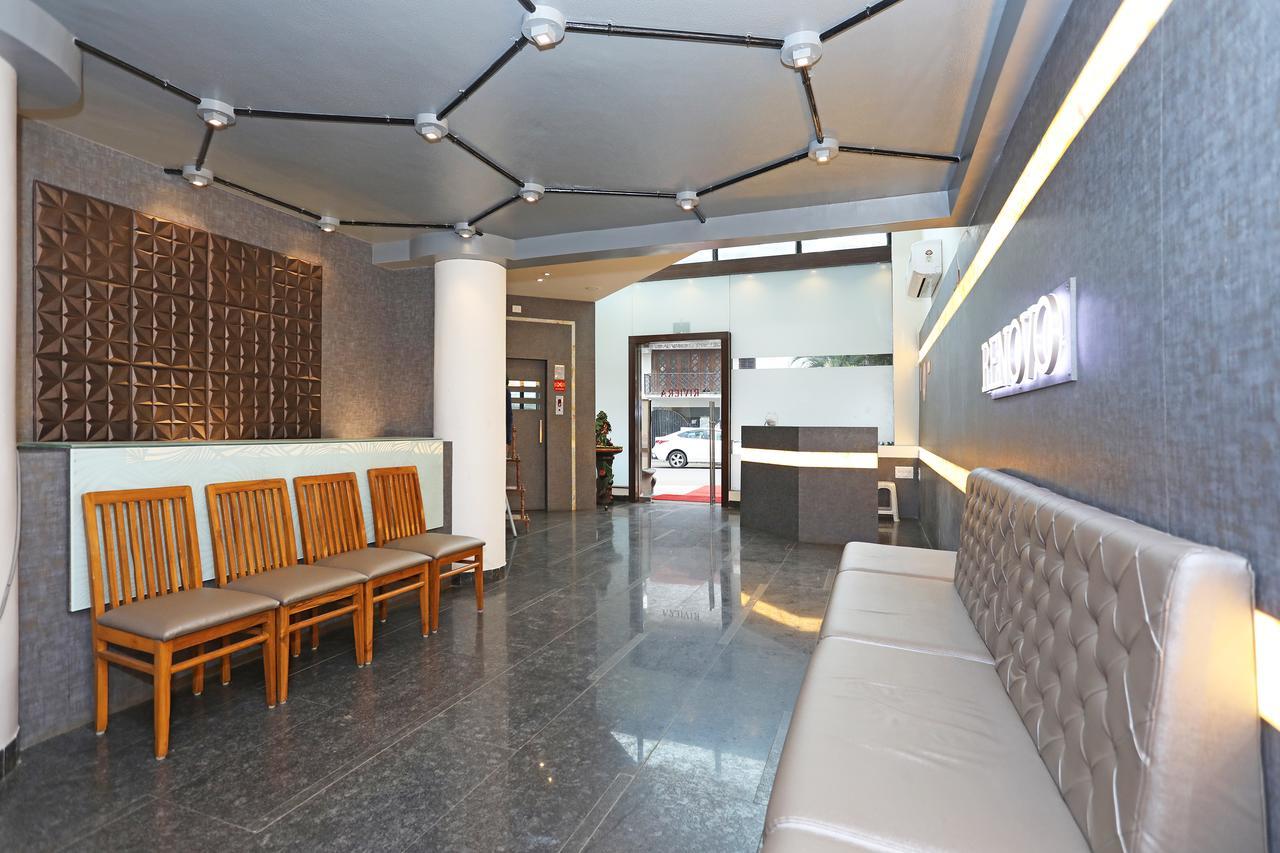 Oyo 10672 Hotel Riviera Nashik Ngoại thất bức ảnh